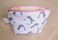 MEDIUM-002-penguin-etoile-fermeture_rose