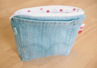 MEDIUM-004-jeans-clair-etoiles-fermeture_blanche_02